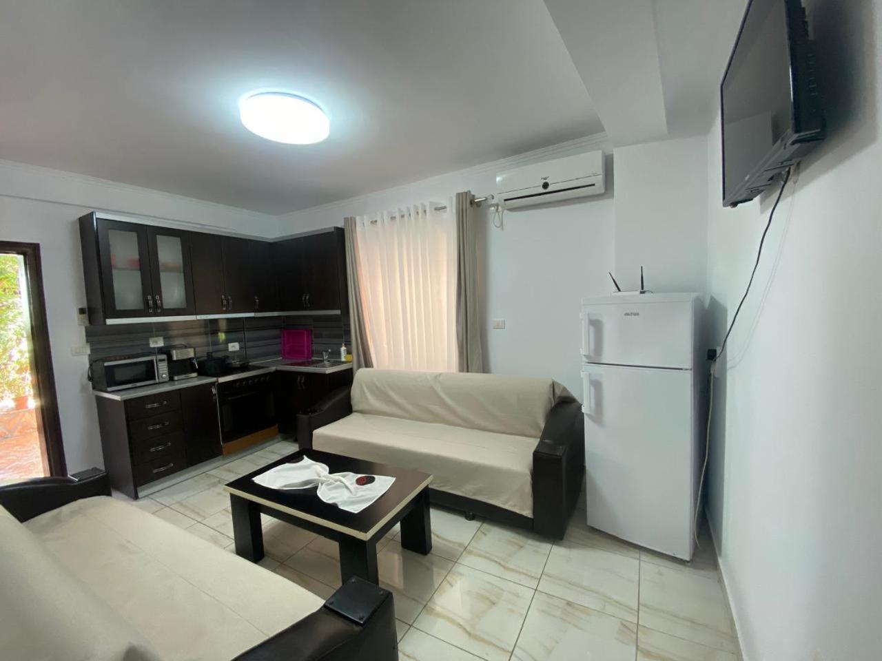 Olive Tree Apartment Sarandë Buitenkant foto