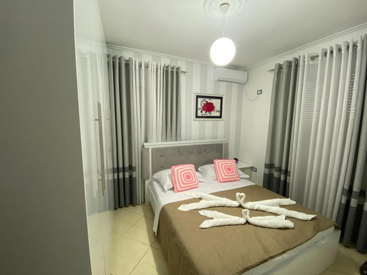 Olive Tree Apartment Sarandë Buitenkant foto