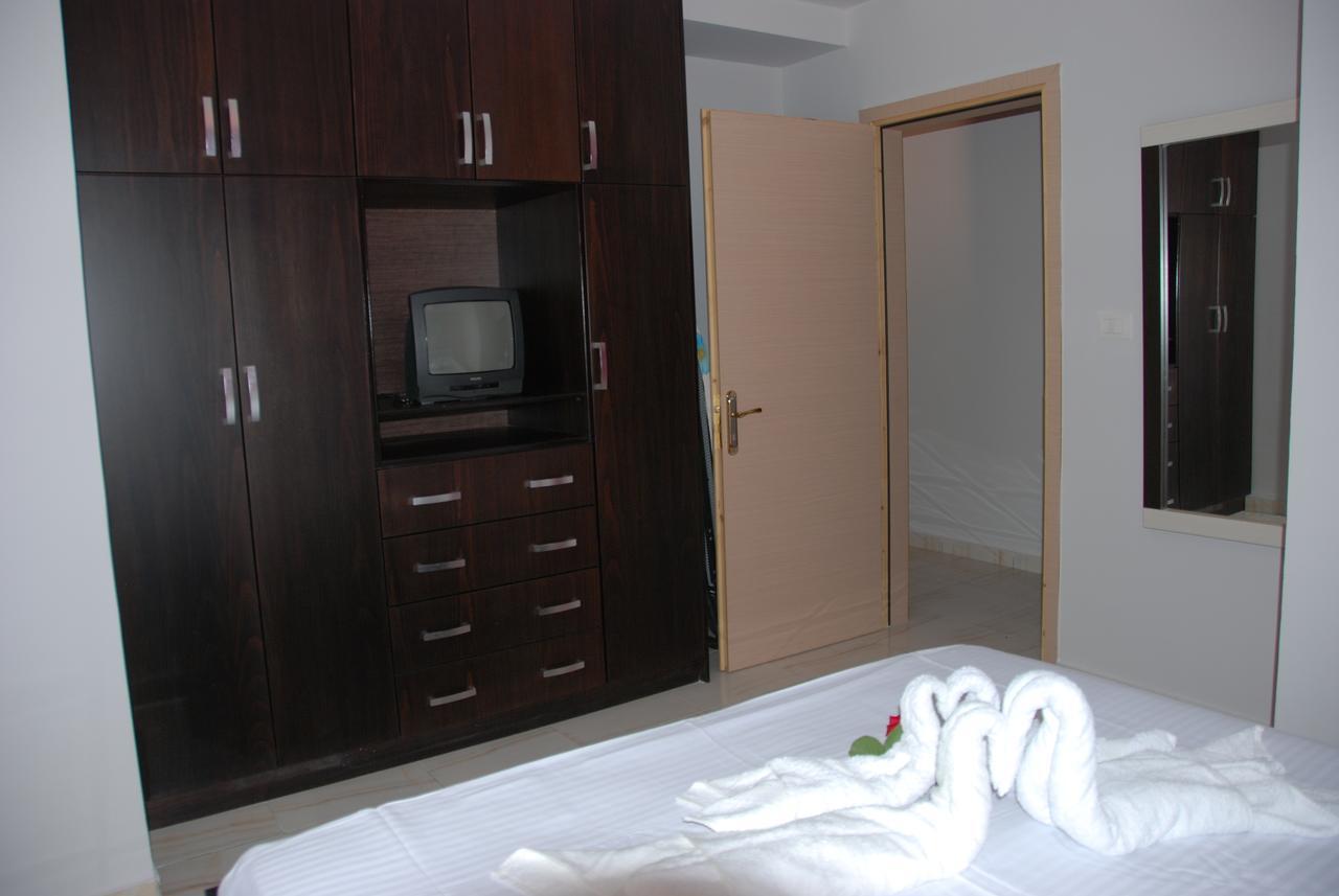 Olive Tree Apartment Sarandë Buitenkant foto